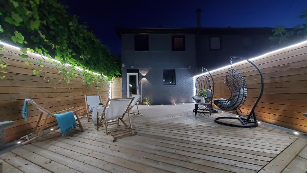 Renovated Guest Suite Near The Lake & High Park In Toronto! Экстерьер фото